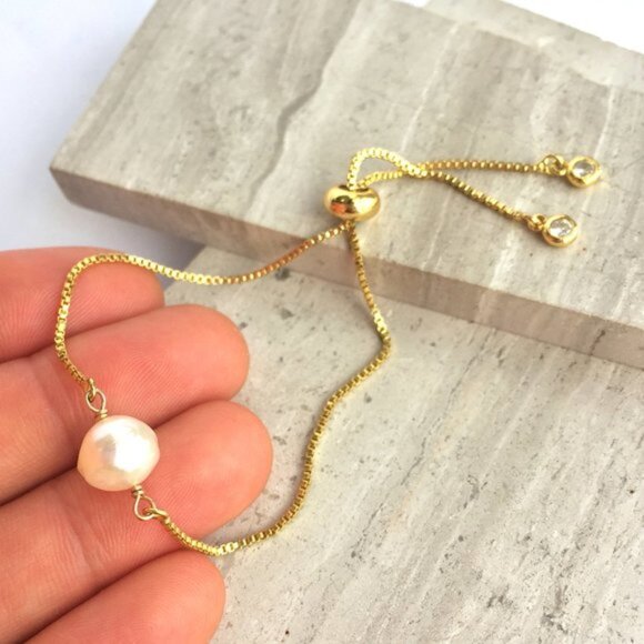 Single Freshwater Pearl Adjustable Gold Bracelet - Picture 2 of 4